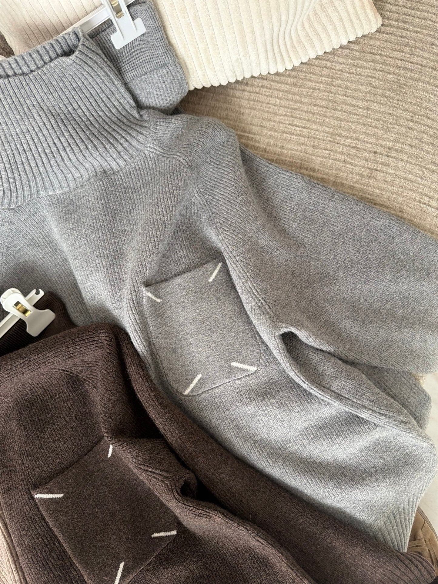 Laisvalaikio kostiumas su kišene