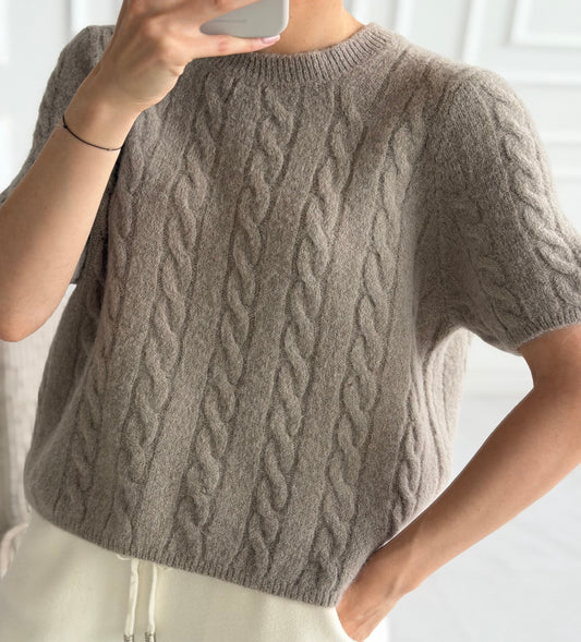 Megztinis su pynėmis ir vilna