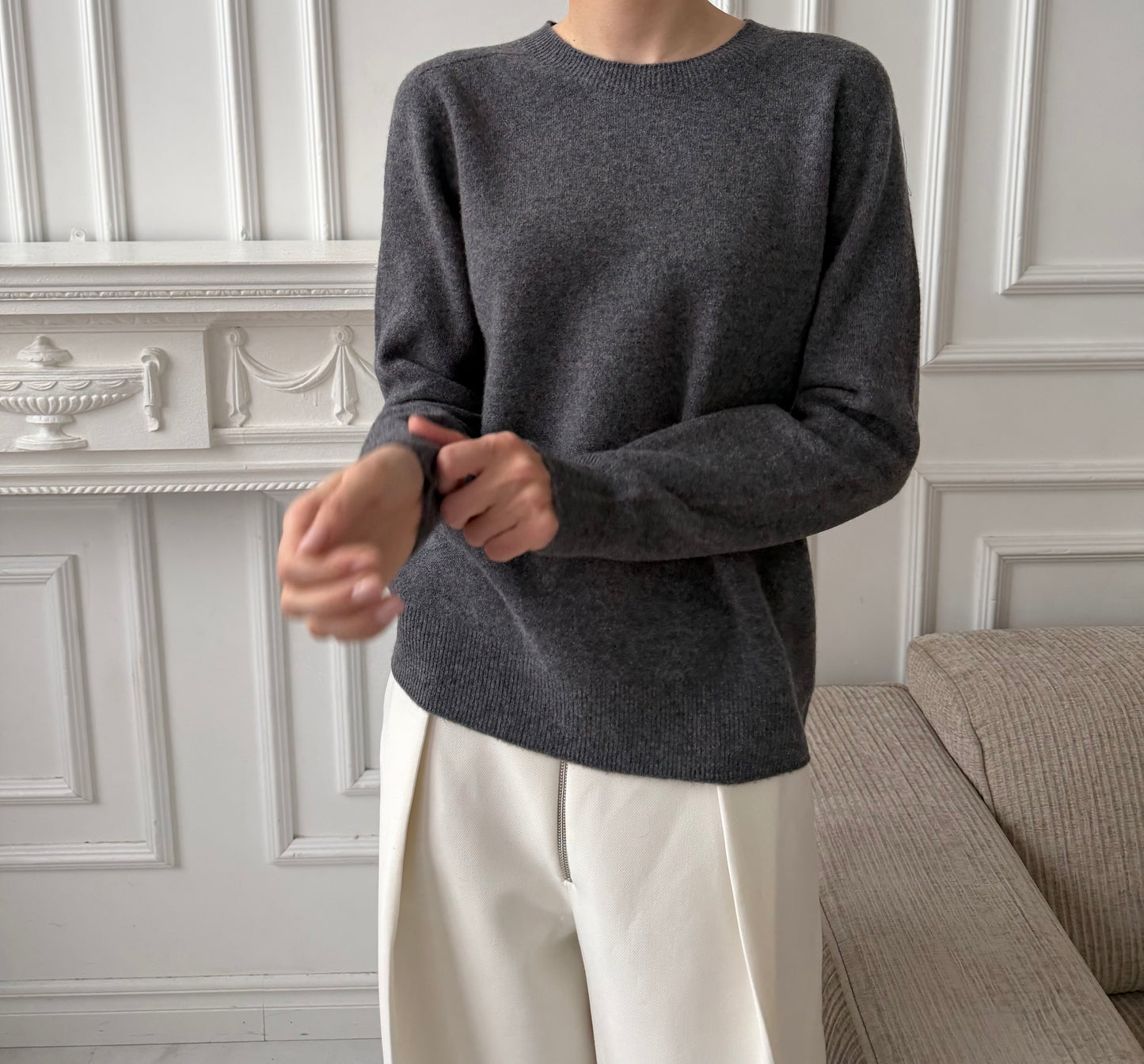 Basic kašmyro megztinis ilgomis rankovėmis